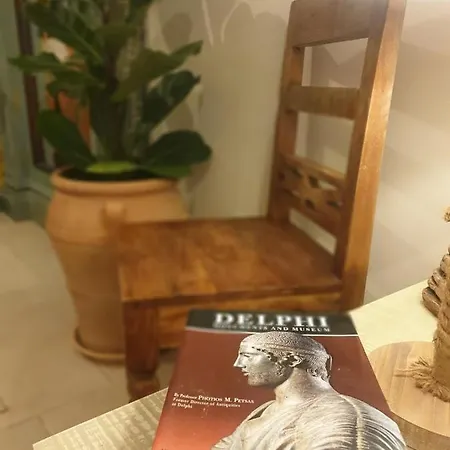 Appartement House In Itea-delphi *