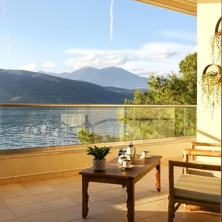 House In Itea-delphi *