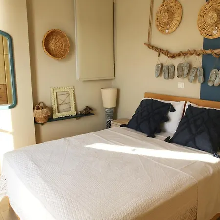 House In Itea-delphi Itea