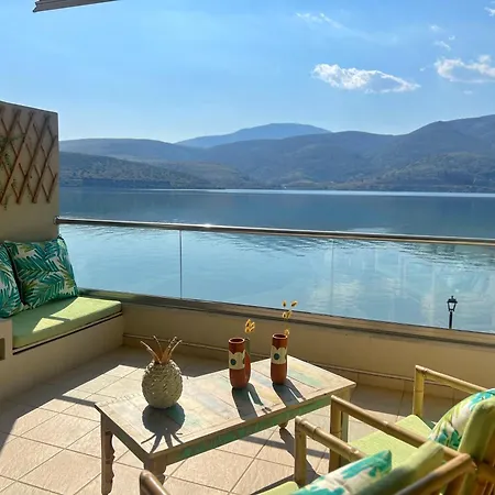 House In Itea-delphi Appartement